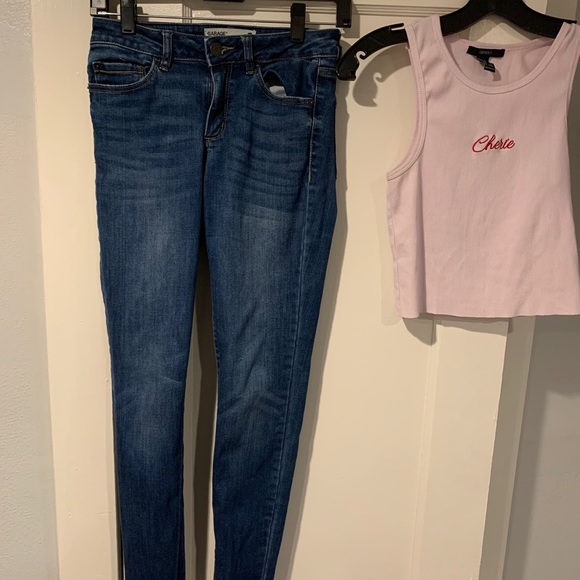 Women’s cloths - Picture 1 of 3